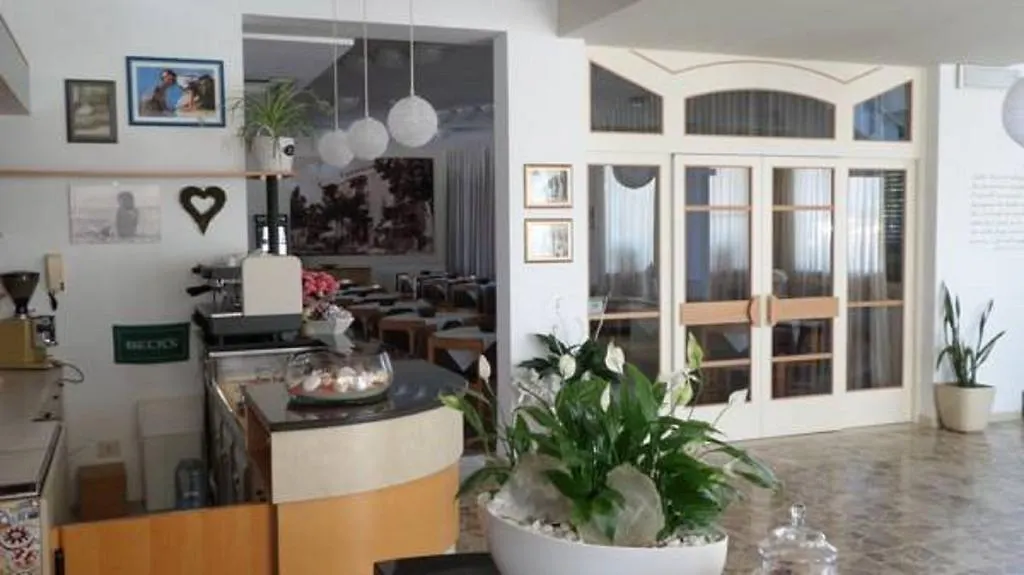 Hotel Sorriso San Mauro Mare 3*,