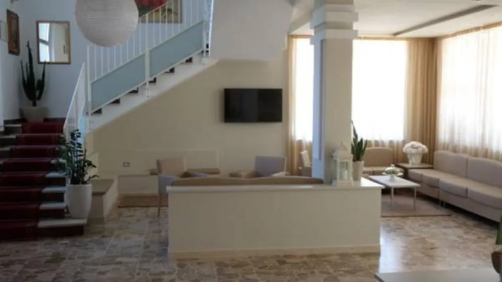 Hotel Sorriso San Mauro Mare 3*,